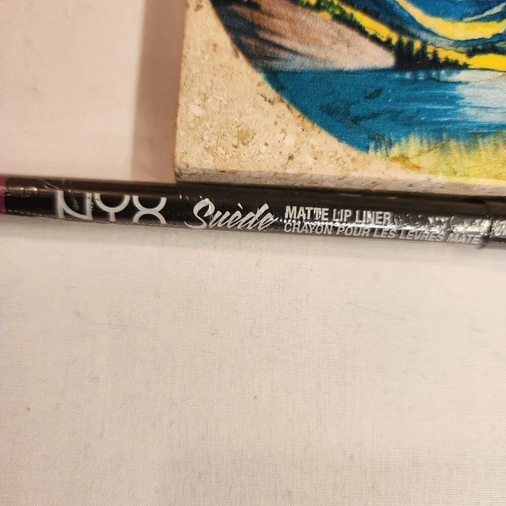 NYX Suede Matte Lip Liner - Run The World